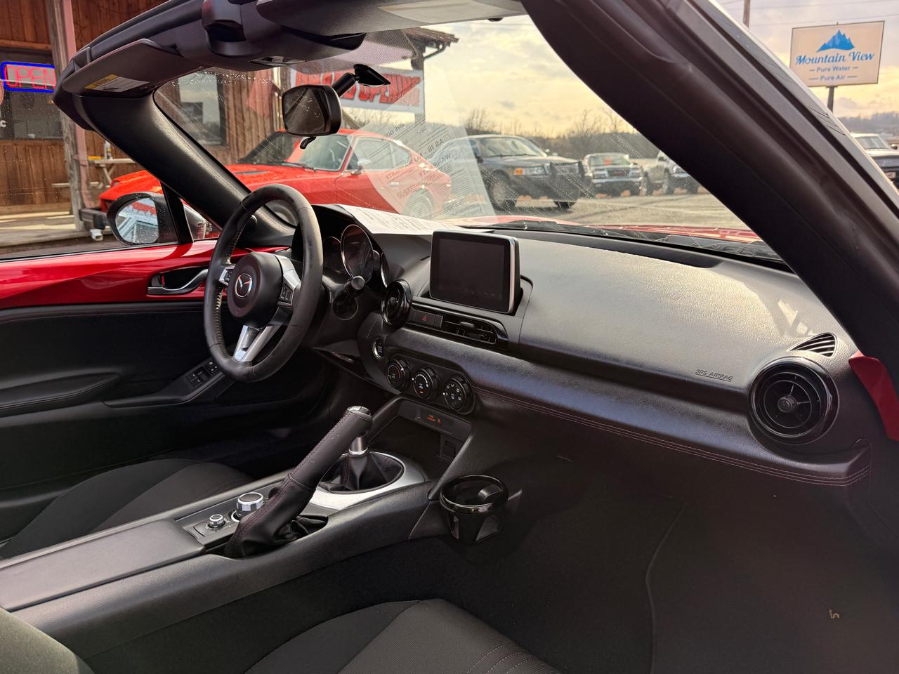 Mazda MX-5 Miata 2dr Conv Man Club 2016