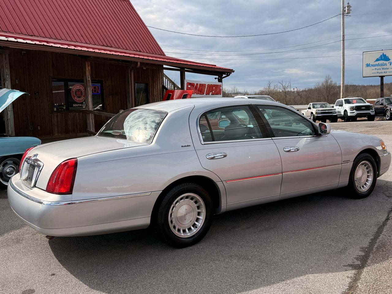 Lincoln Town Car 4dr Sdn Executive 2001