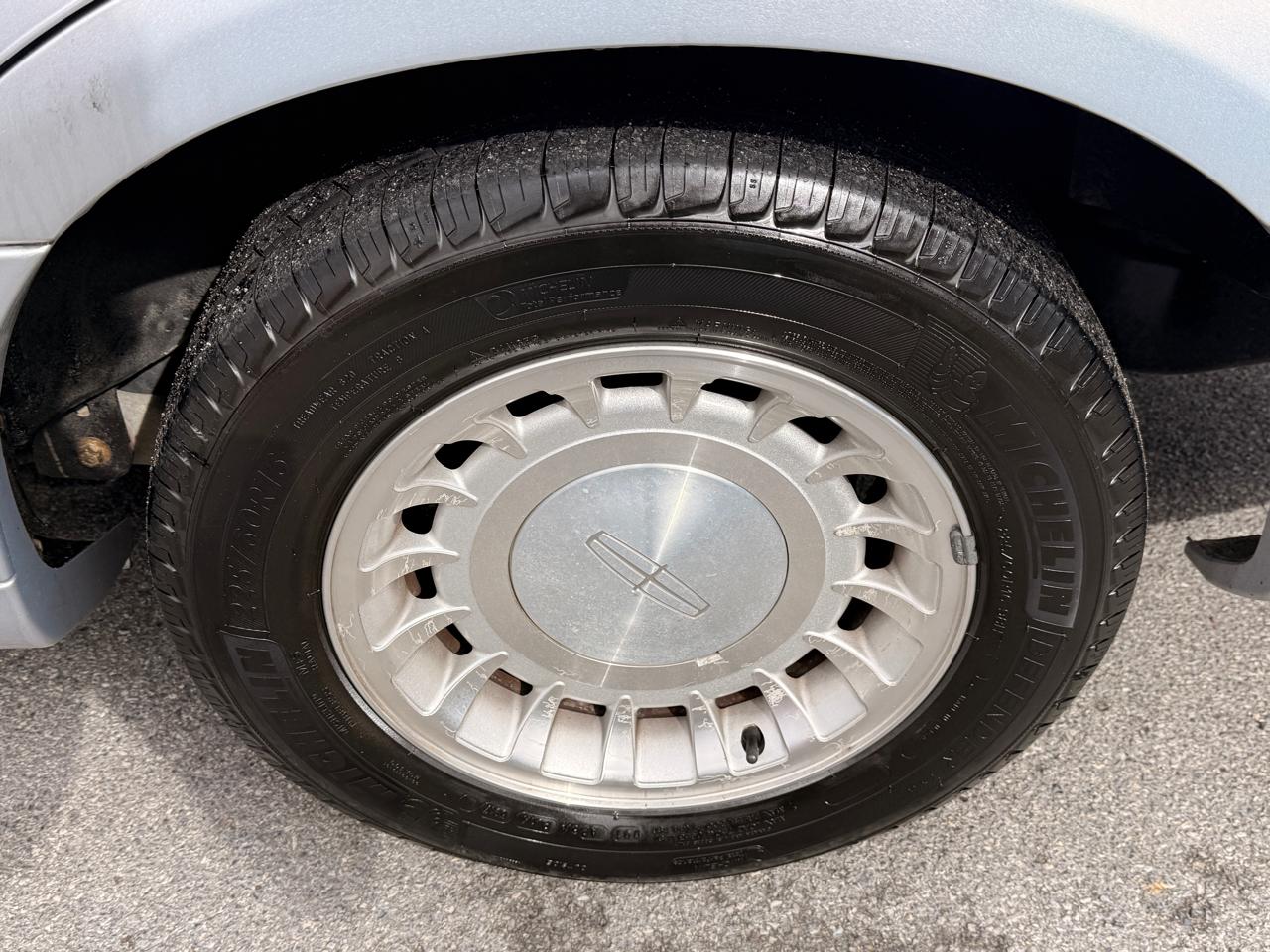 Lincoln Town Car 4dr Sdn Executive 2001