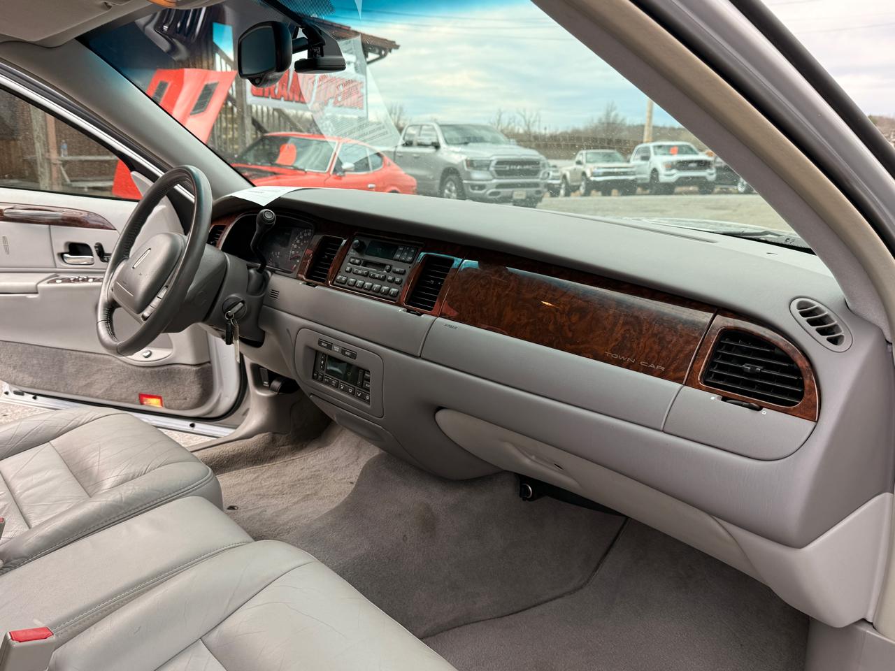 Lincoln Town Car 4dr Sdn Executive 2001