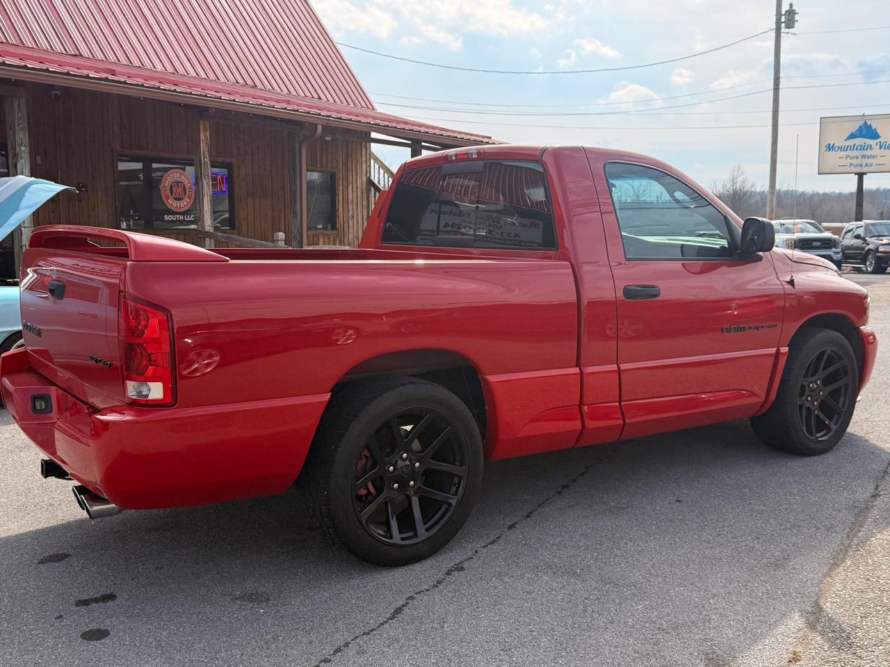 Dodge Ram SRT-10 2dr Reg Cab 120.5" WB SRT-10 2004