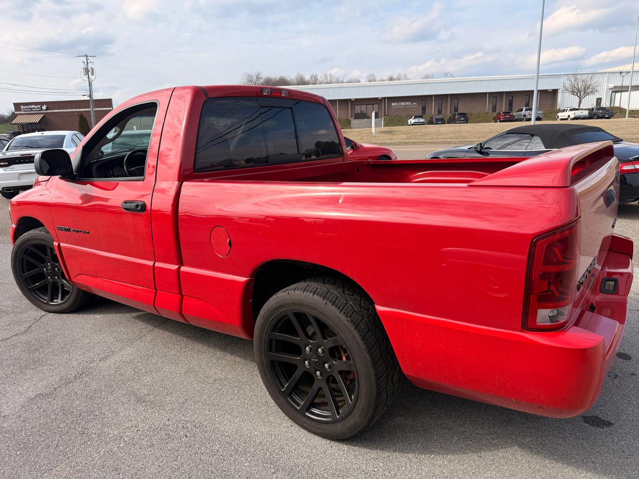 Dodge Ram SRT-10 2dr Reg Cab 120.5" WB SRT-10 2004