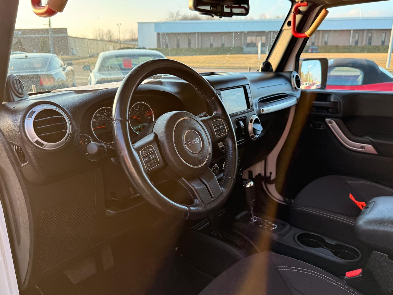 Jeep Wrangler Unlimited 4WD 4dr Sahara 2013