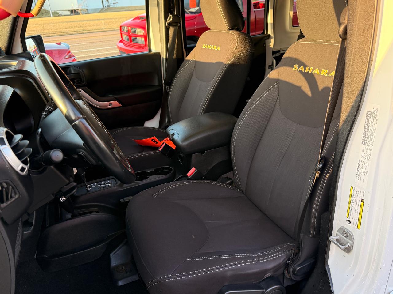 Jeep Wrangler Unlimited 4WD 4dr Sahara 2013