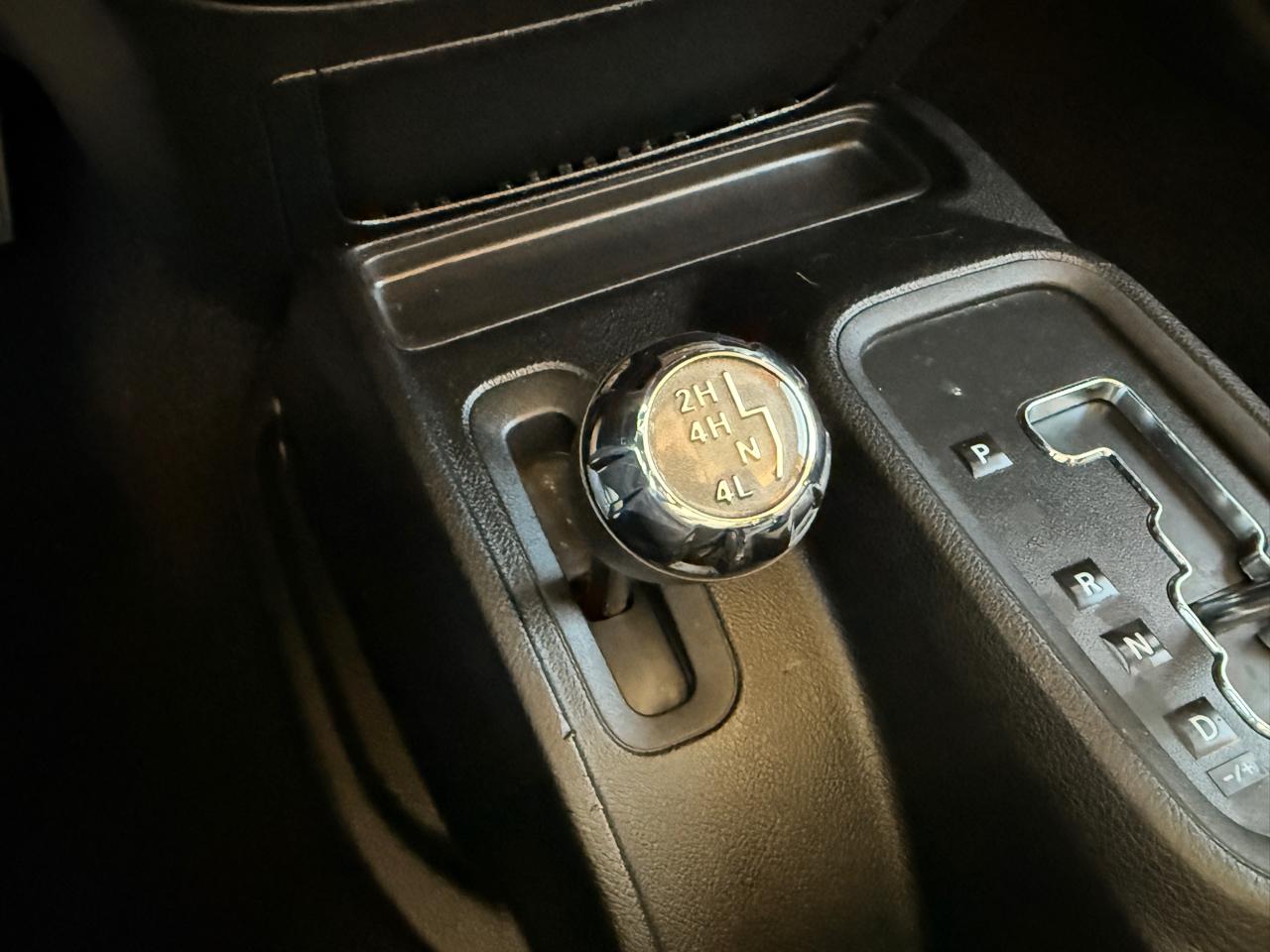 Jeep Wrangler Unlimited 4WD 4dr Sahara 2013