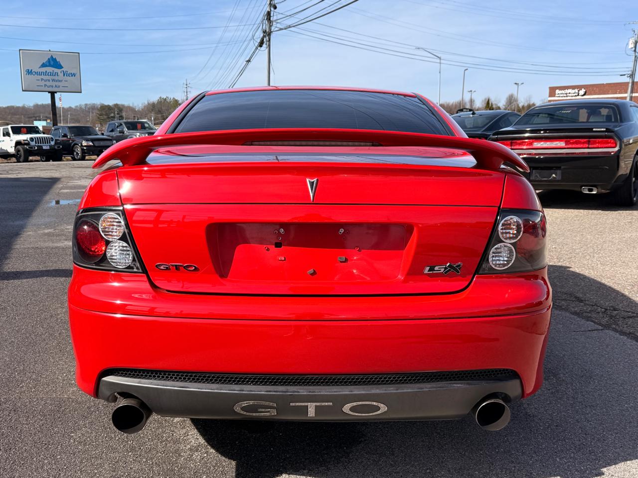 Pontiac GTO 2dr Cpe 2005