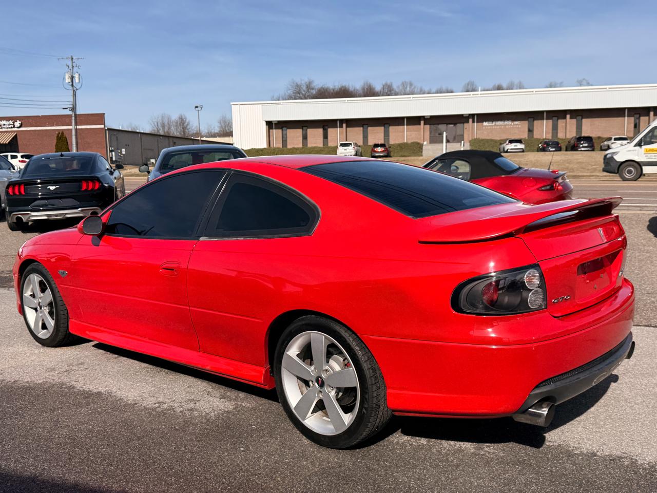 Pontiac GTO 2dr Cpe 2005