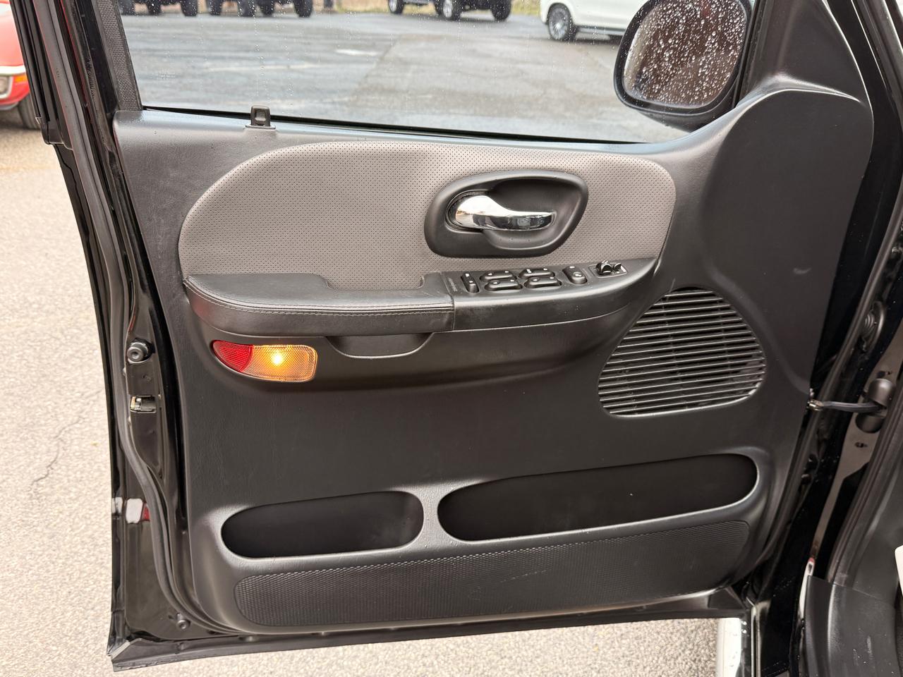 Ford F-150 SuperCrew 139" Harley Davidson 2002