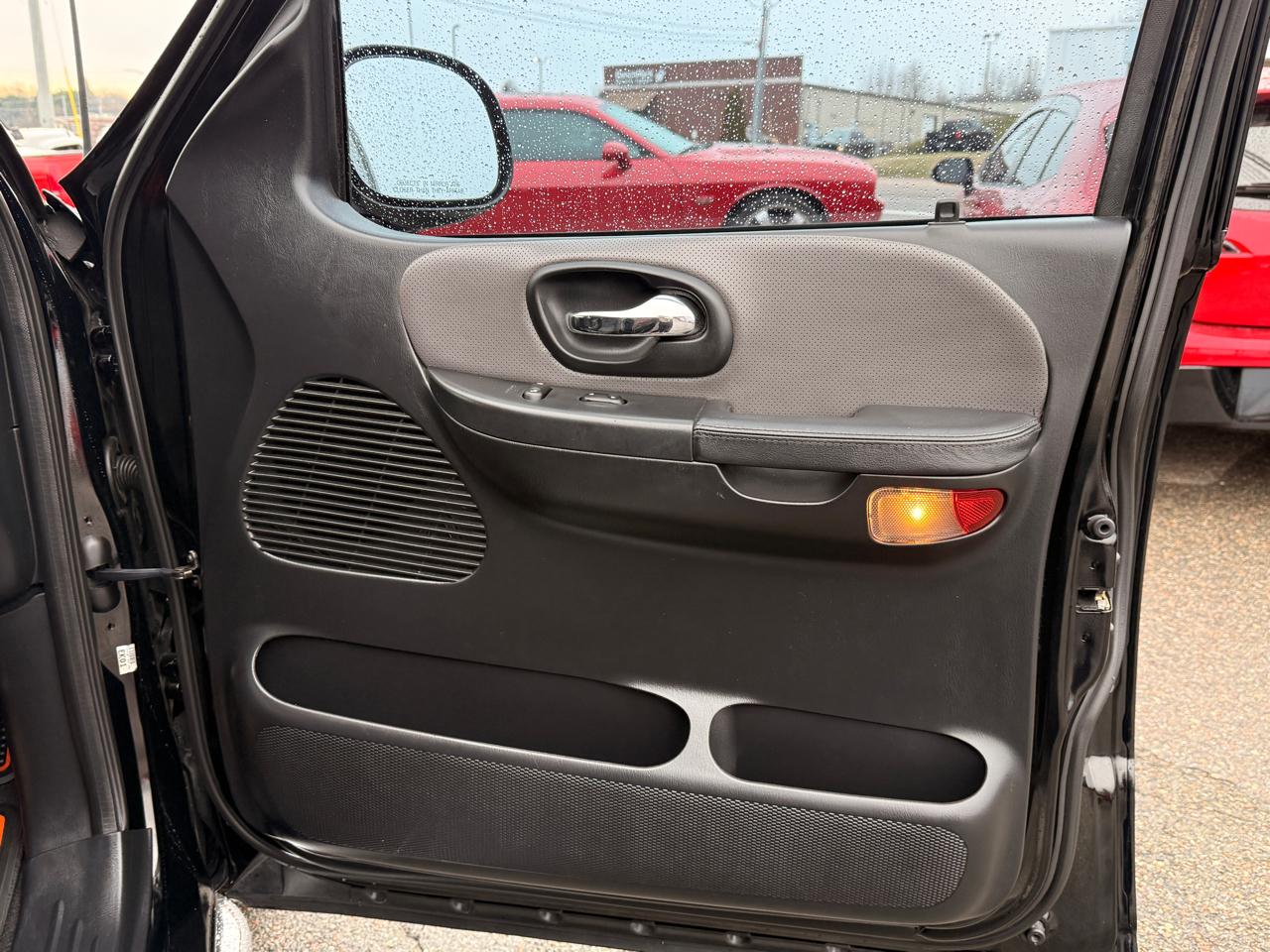 Ford F-150 SuperCrew 139" Harley Davidson 2002