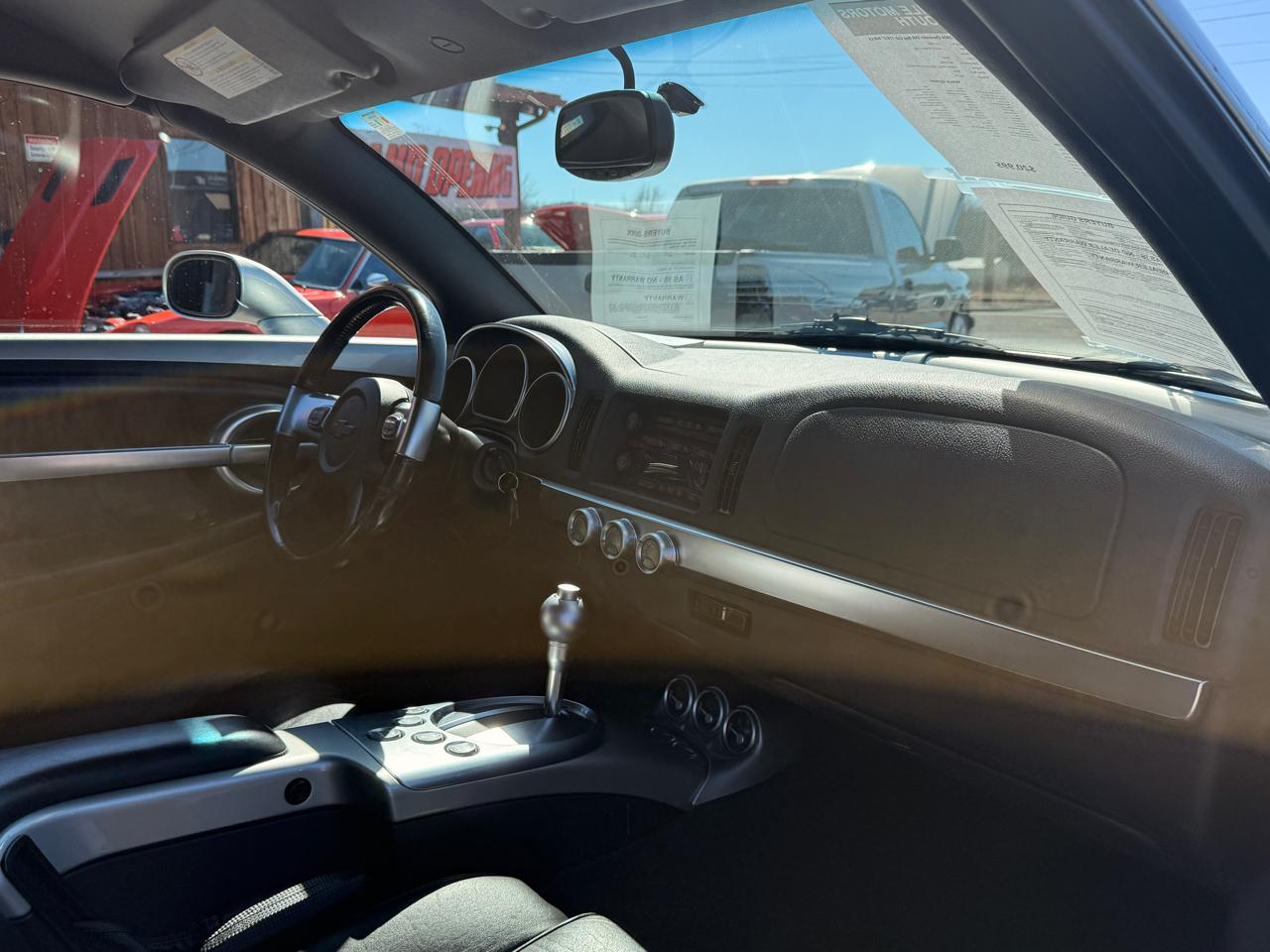 Chevrolet SSR Reg Cab 116.0" WB LS 2004