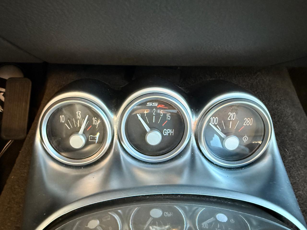 Chevrolet SSR Reg Cab 116.0" WB LS 2004