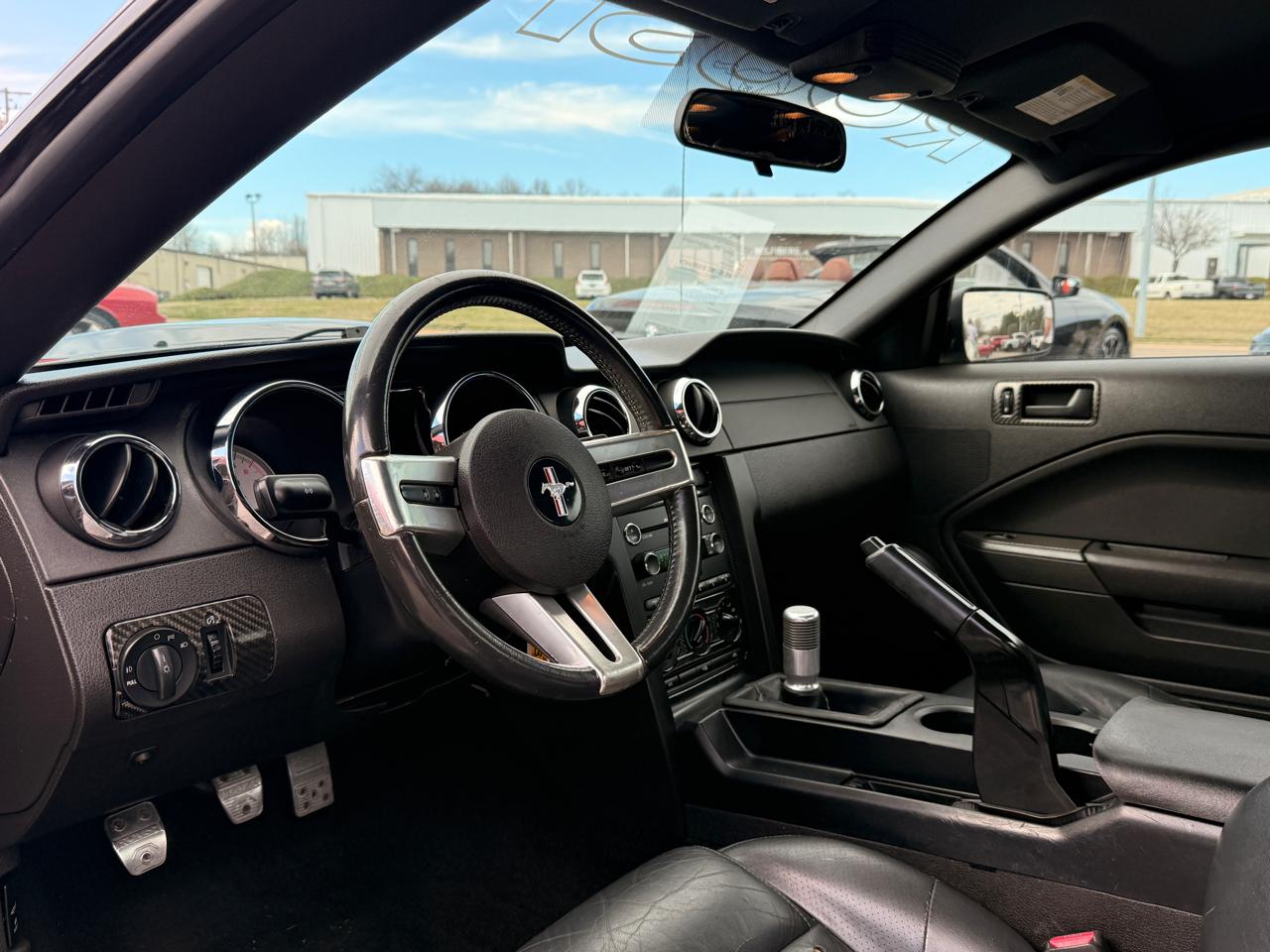 Ford Mustang 2dr Cpe GT Deluxe 2007