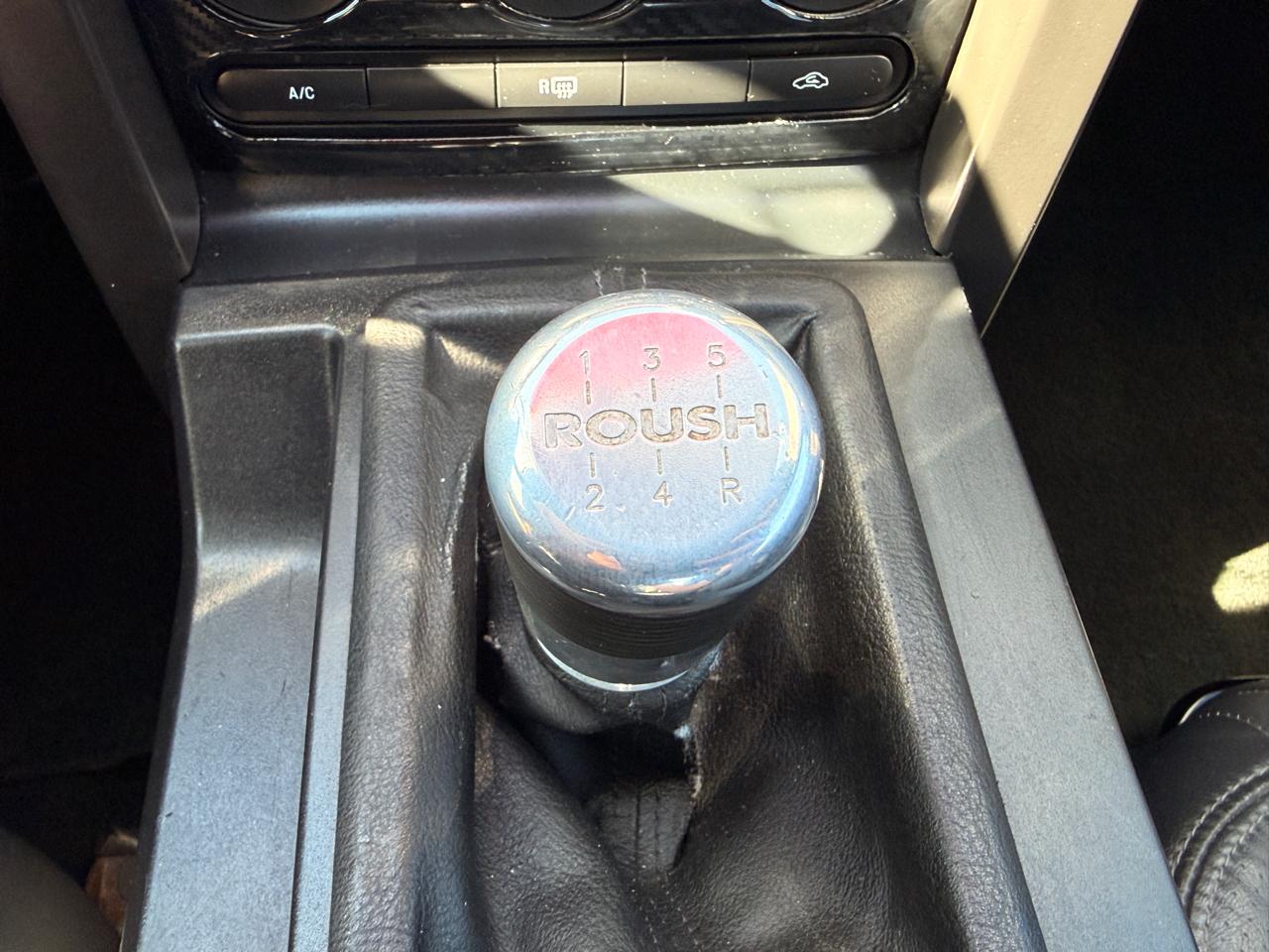 Ford Mustang 2dr Cpe GT Deluxe 2007