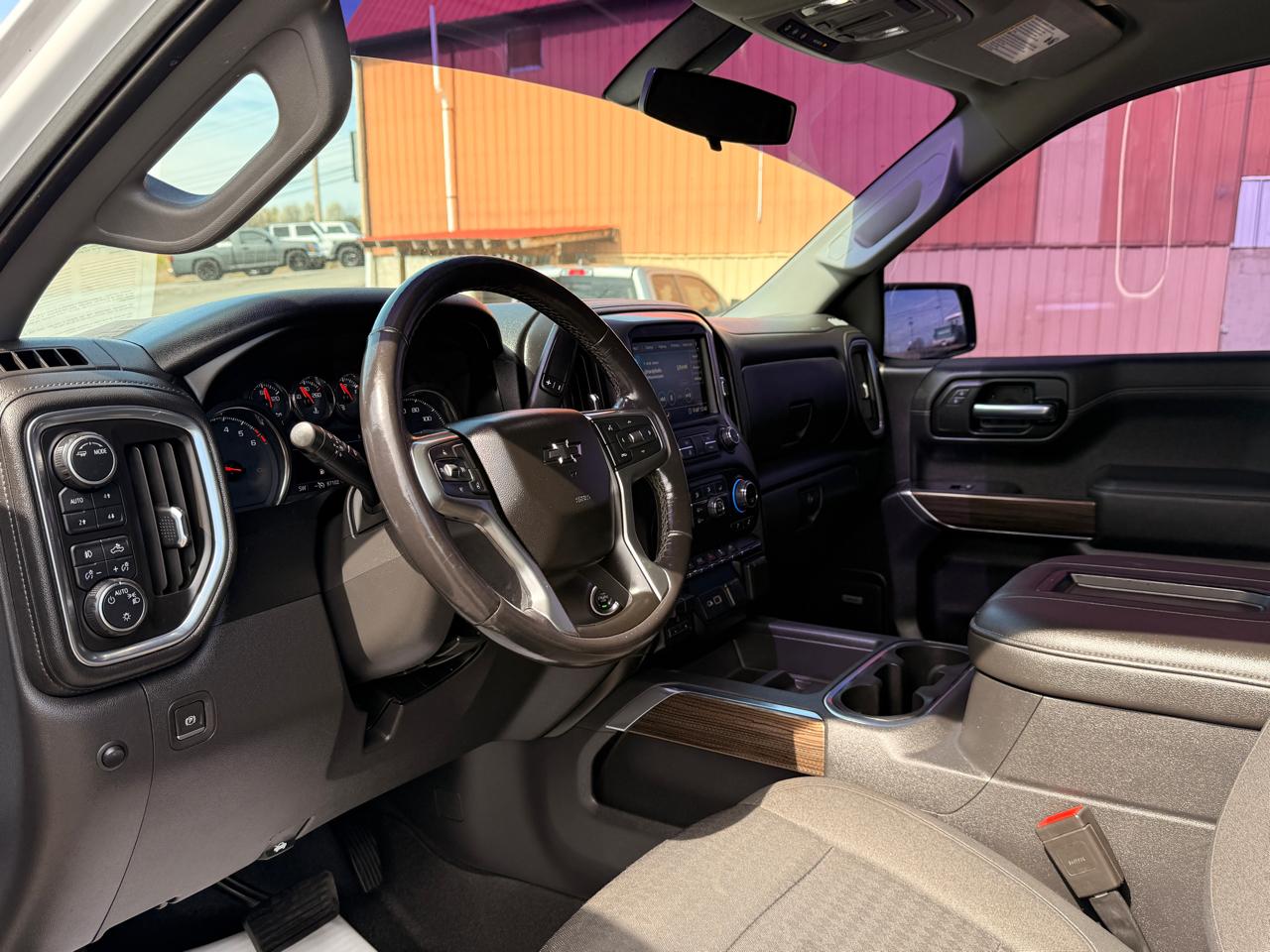 Chevrolet Silverado 1500 4WD Crew Cab 147" RST 2020