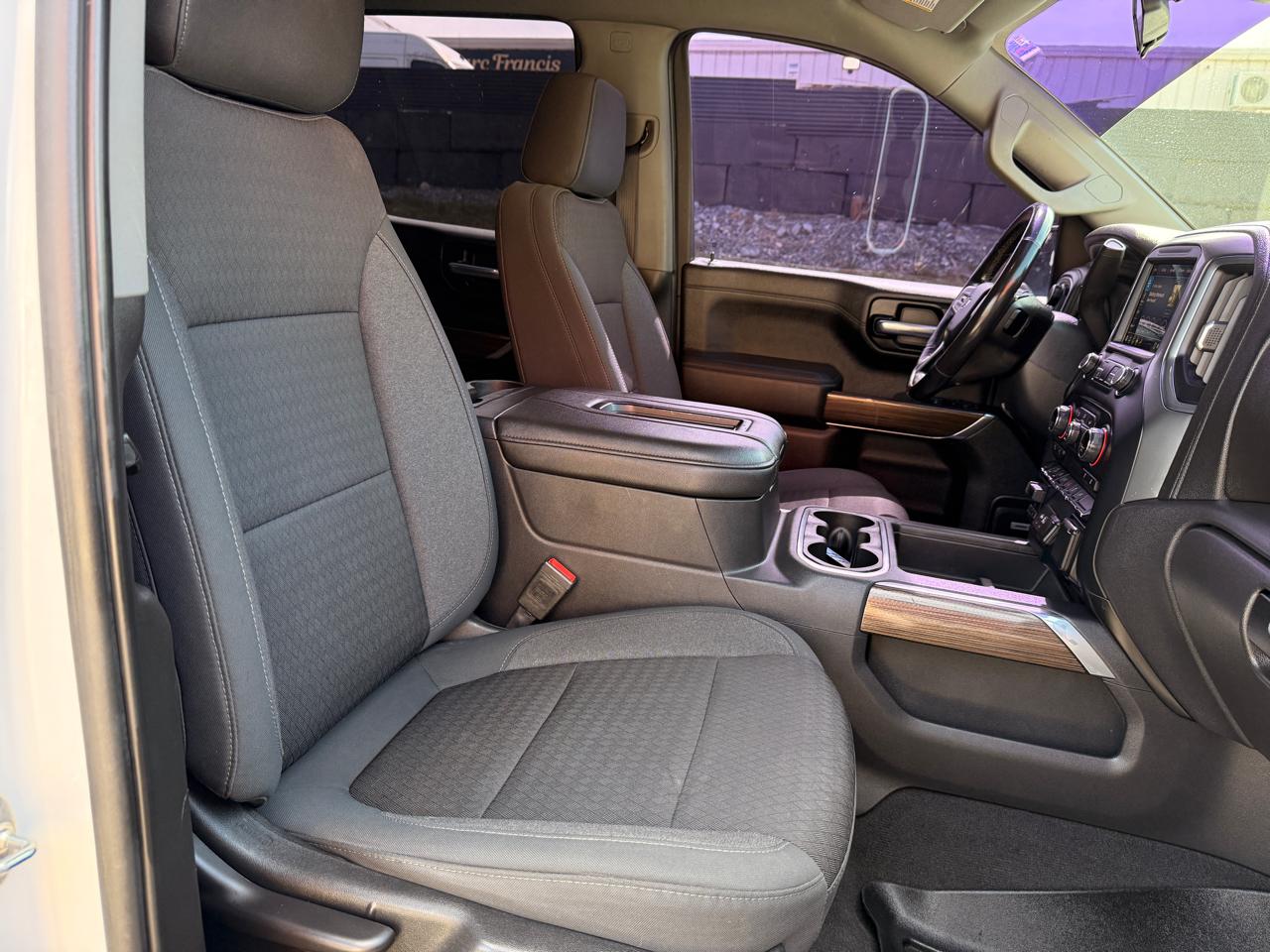 Chevrolet Silverado 1500 4WD Crew Cab 147" RST 2020