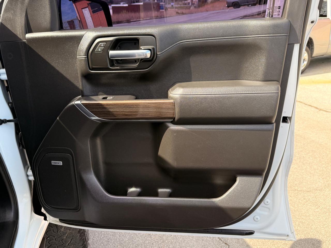 Chevrolet Silverado 1500 4WD Crew Cab 147" RST 2020