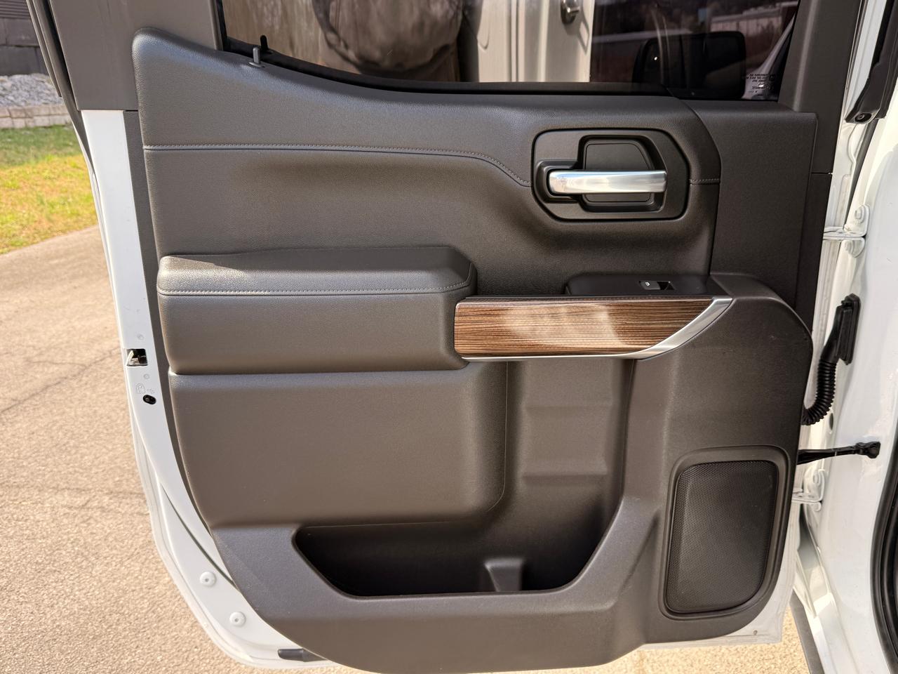 Chevrolet Silverado 1500 4WD Crew Cab 147" RST 2020