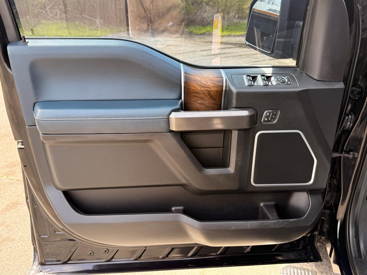 Ford F-150 Limited SuperCrew 4WD 2018