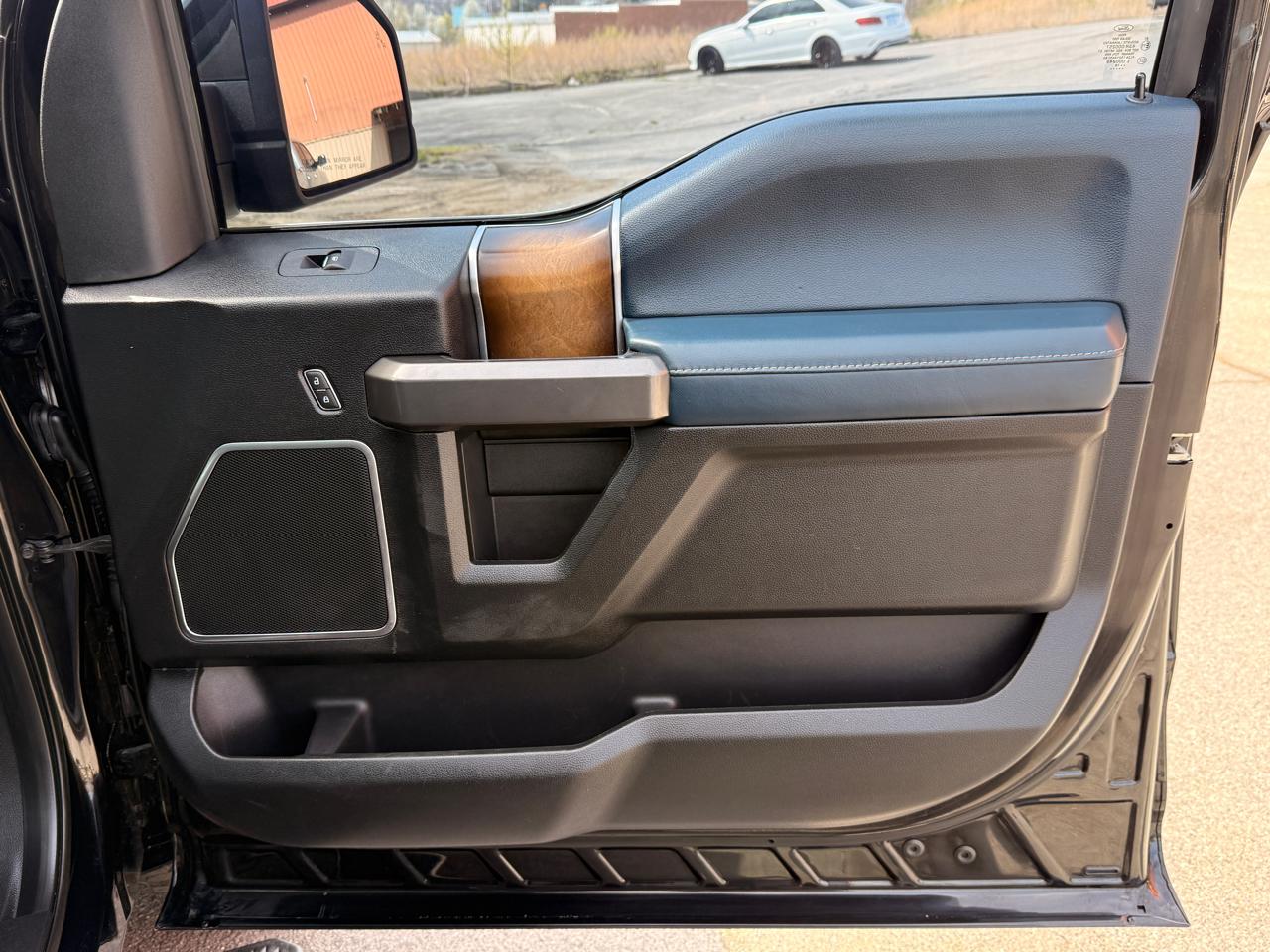 Ford F-150 Limited SuperCrew 4WD 2018