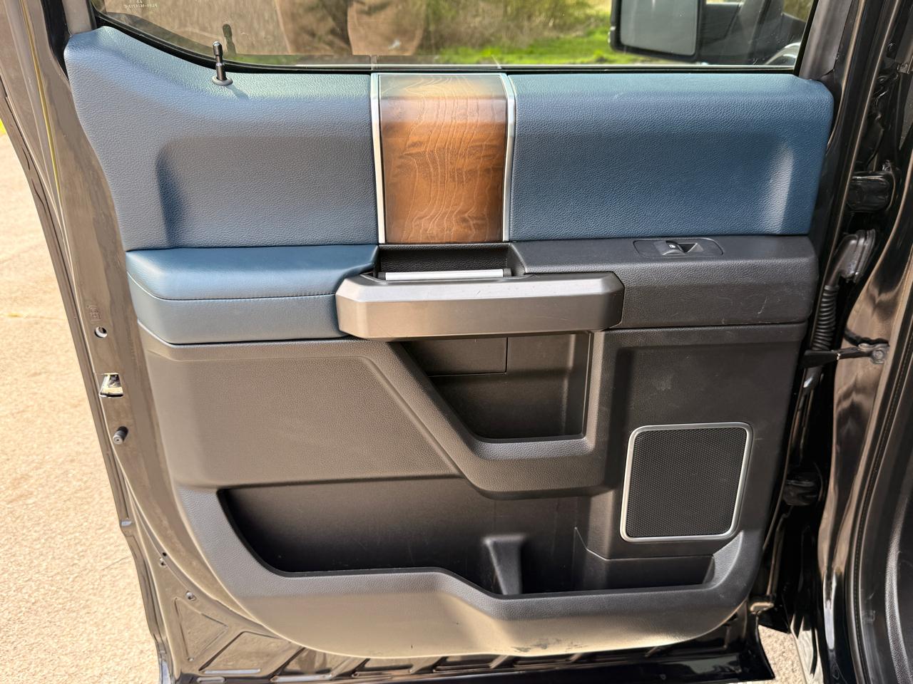 Ford F-150 Limited SuperCrew 4WD 2018