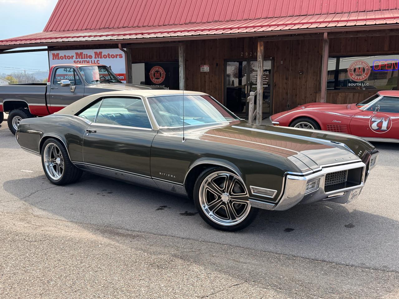 1968 Buick Riviera Base
