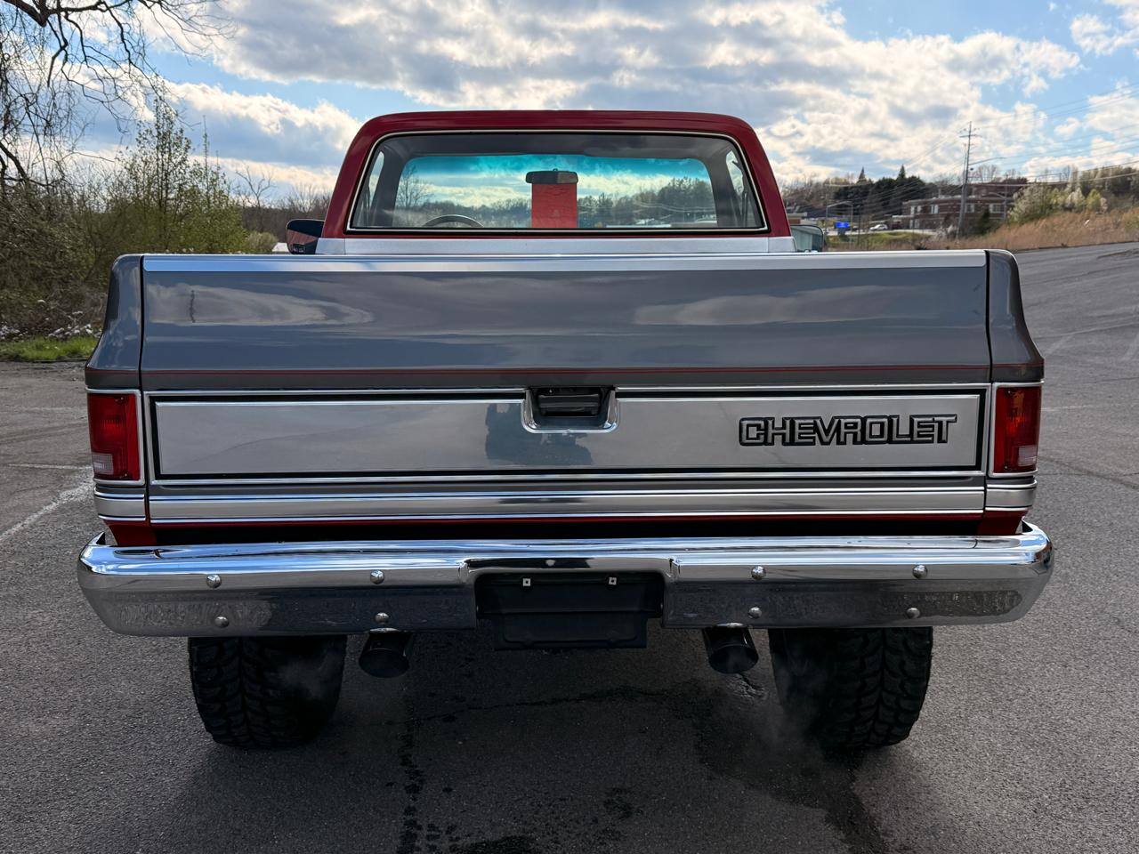 Chevrolet Pickup C10 Stepside 117.5" WB 1985