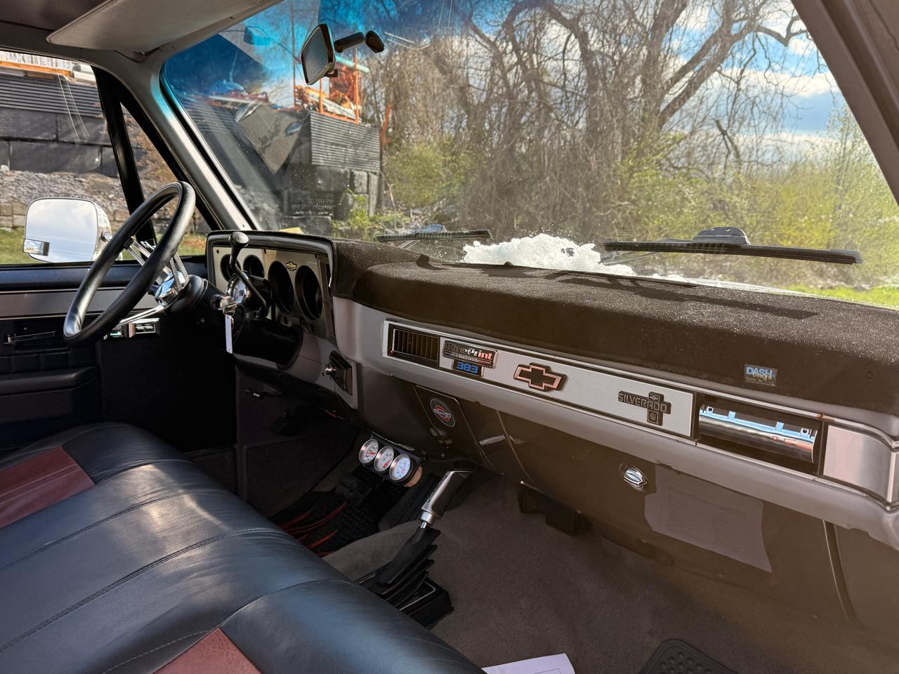 Chevrolet Pickup C10 Stepside 117.5" WB 1985