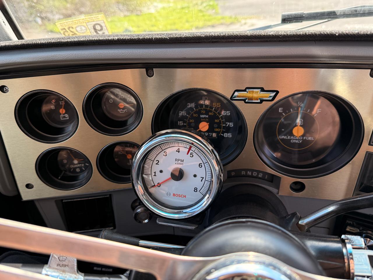 Chevrolet Pickup C10 Stepside 117.5" WB 1985