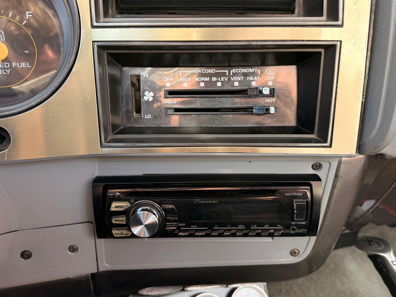 Chevrolet Pickup C10 Stepside 117.5" WB 1985