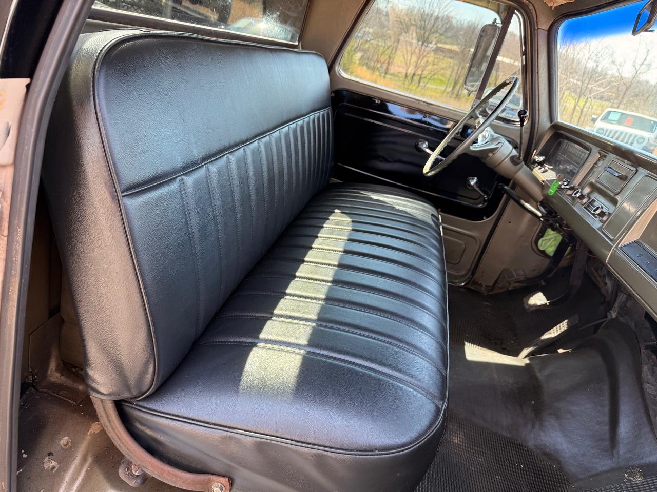 Chevrolet Trucks C10  1965