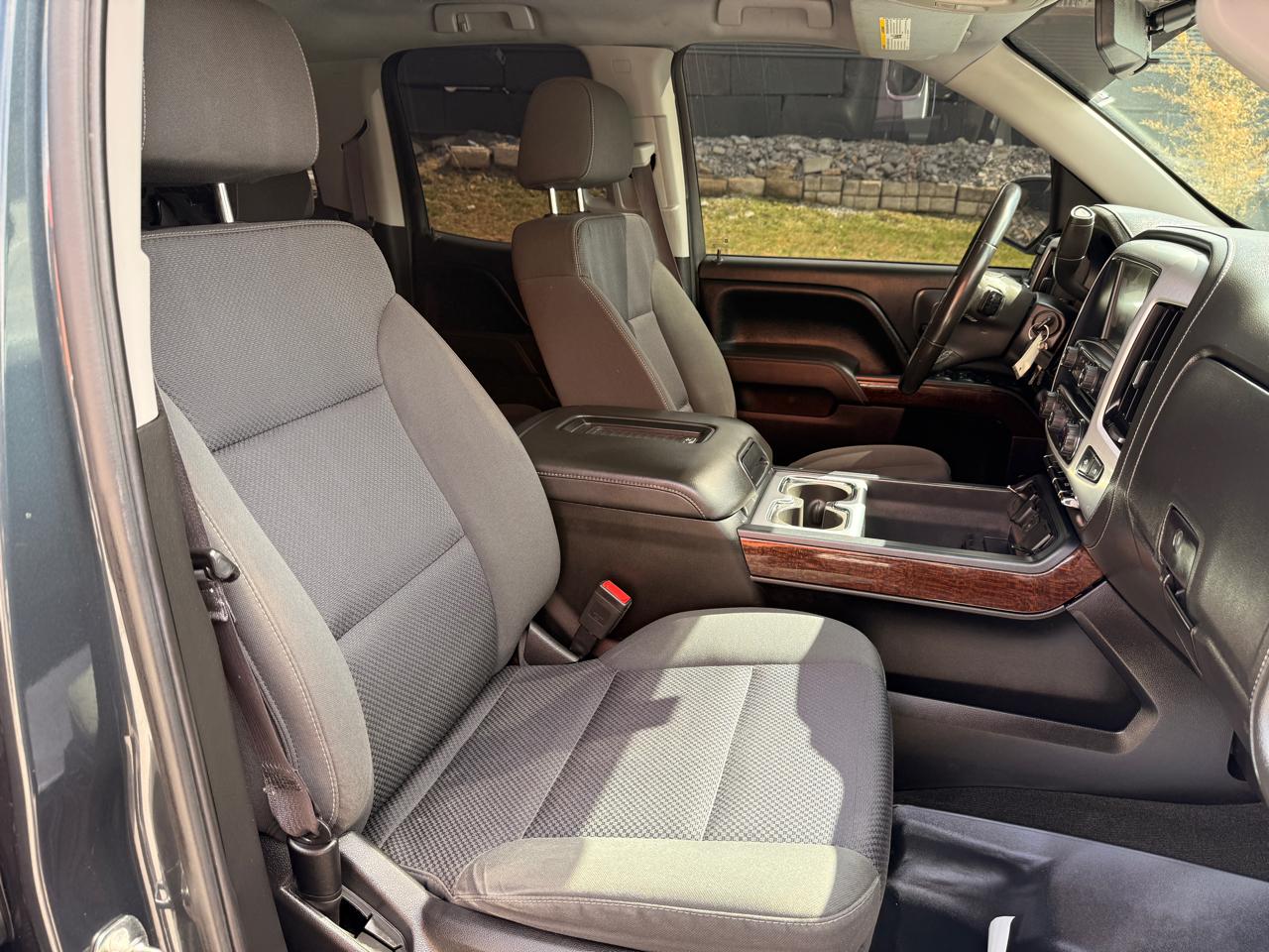 GMC Sierra 1500 4WD Double Cab 143.5" SLE 2017