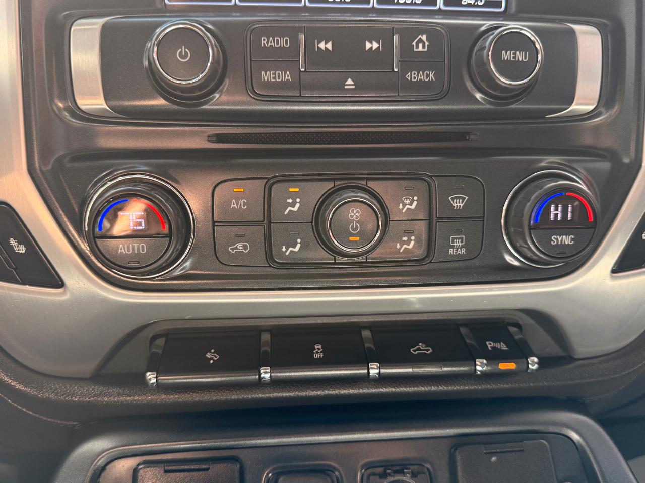 GMC Sierra 1500 4WD Double Cab 143.5" SLE 2017