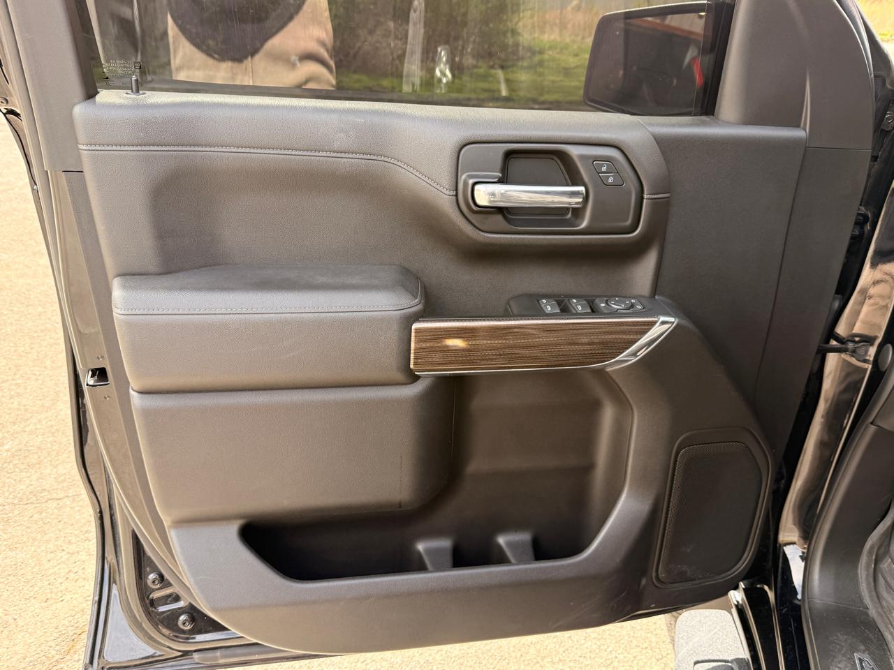 Chevrolet Silverado 1500 LTD 4WD Crew Cab 147" RST 2022