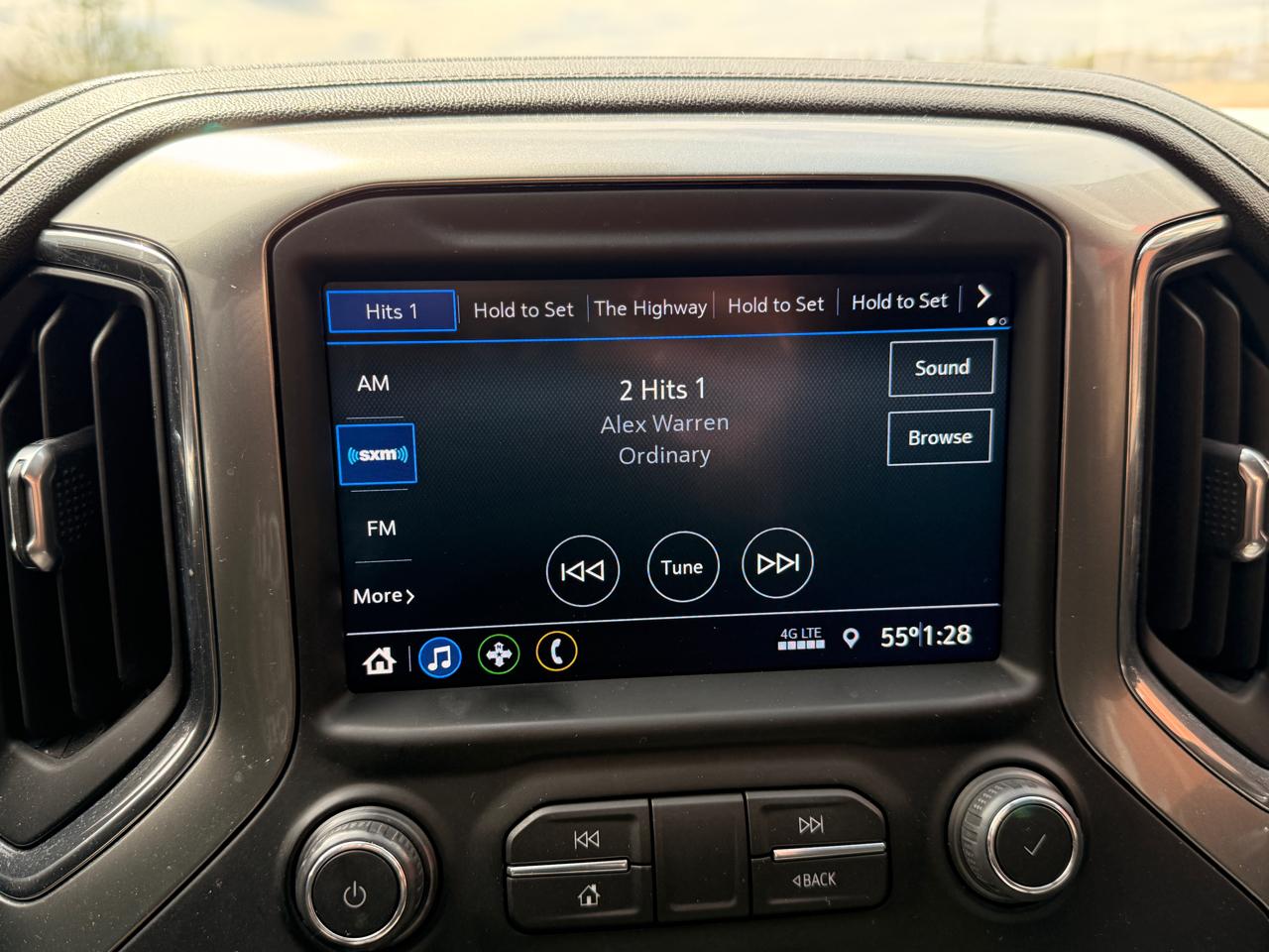 Chevrolet Silverado 1500 LTD 4WD Crew Cab 147" RST 2022