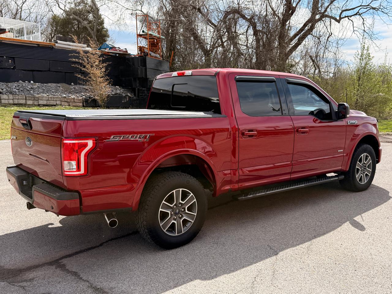 Ford F-150 4WD SuperCrew 145" Lariat 2016