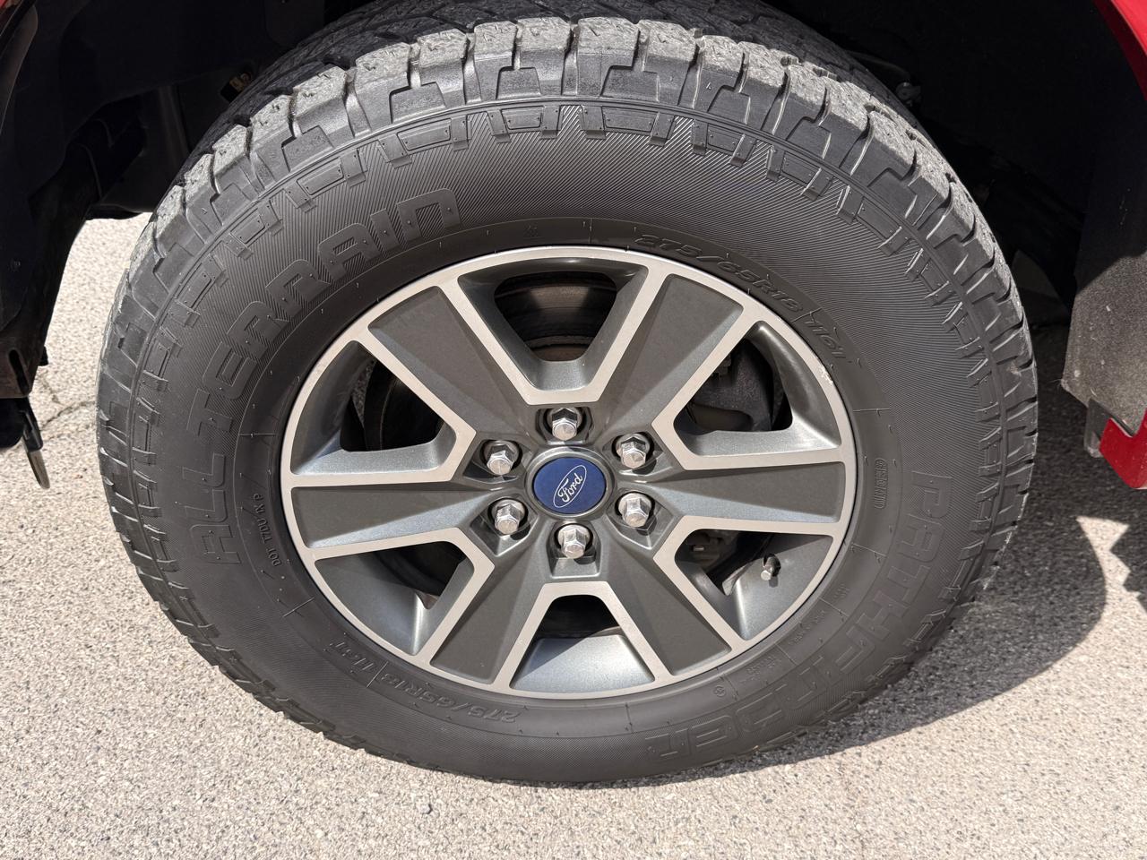 Ford F-150 4WD SuperCrew 145" Lariat 2016