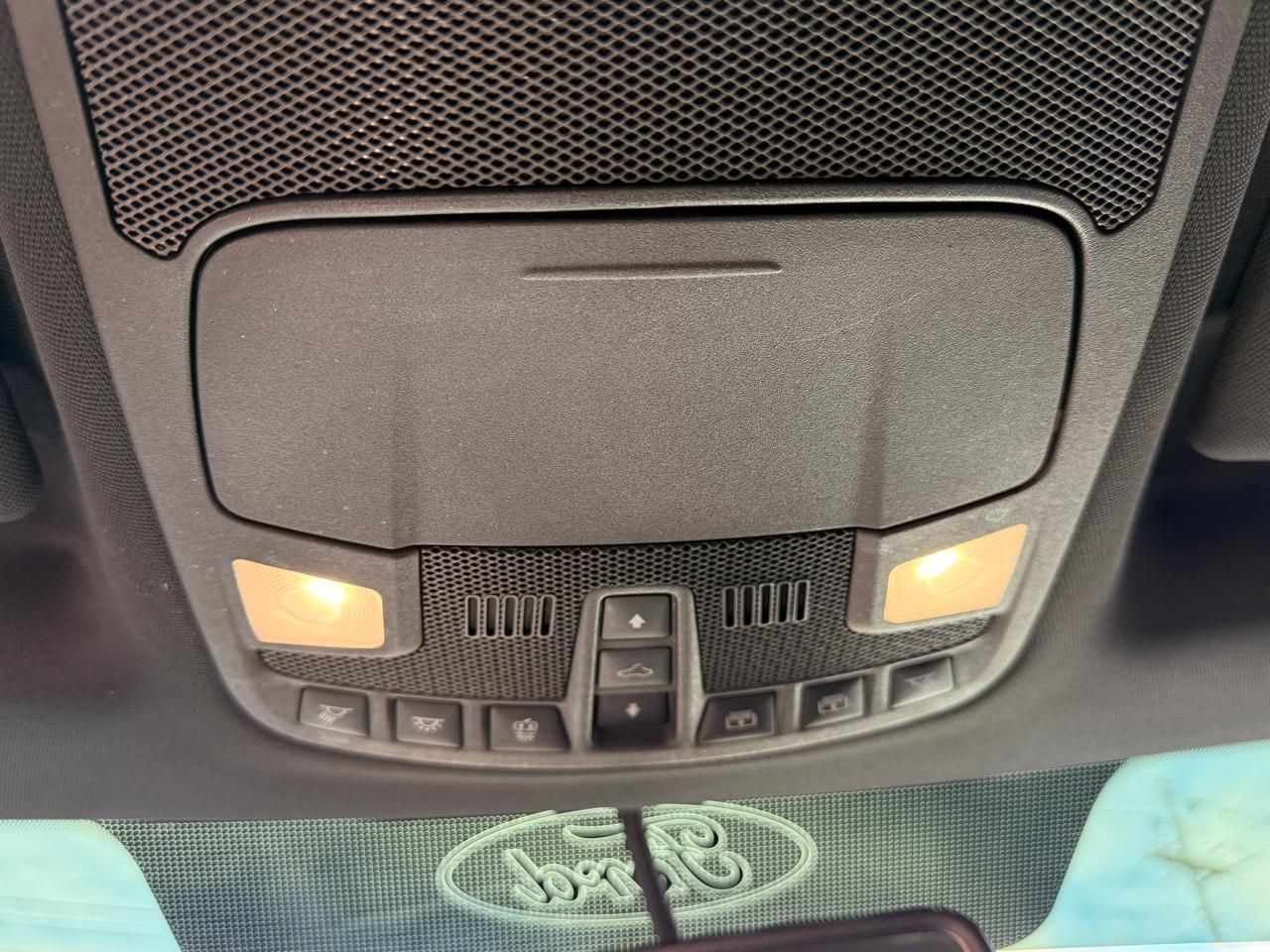 Ford F-150 4WD SuperCrew 145" Lariat 2016