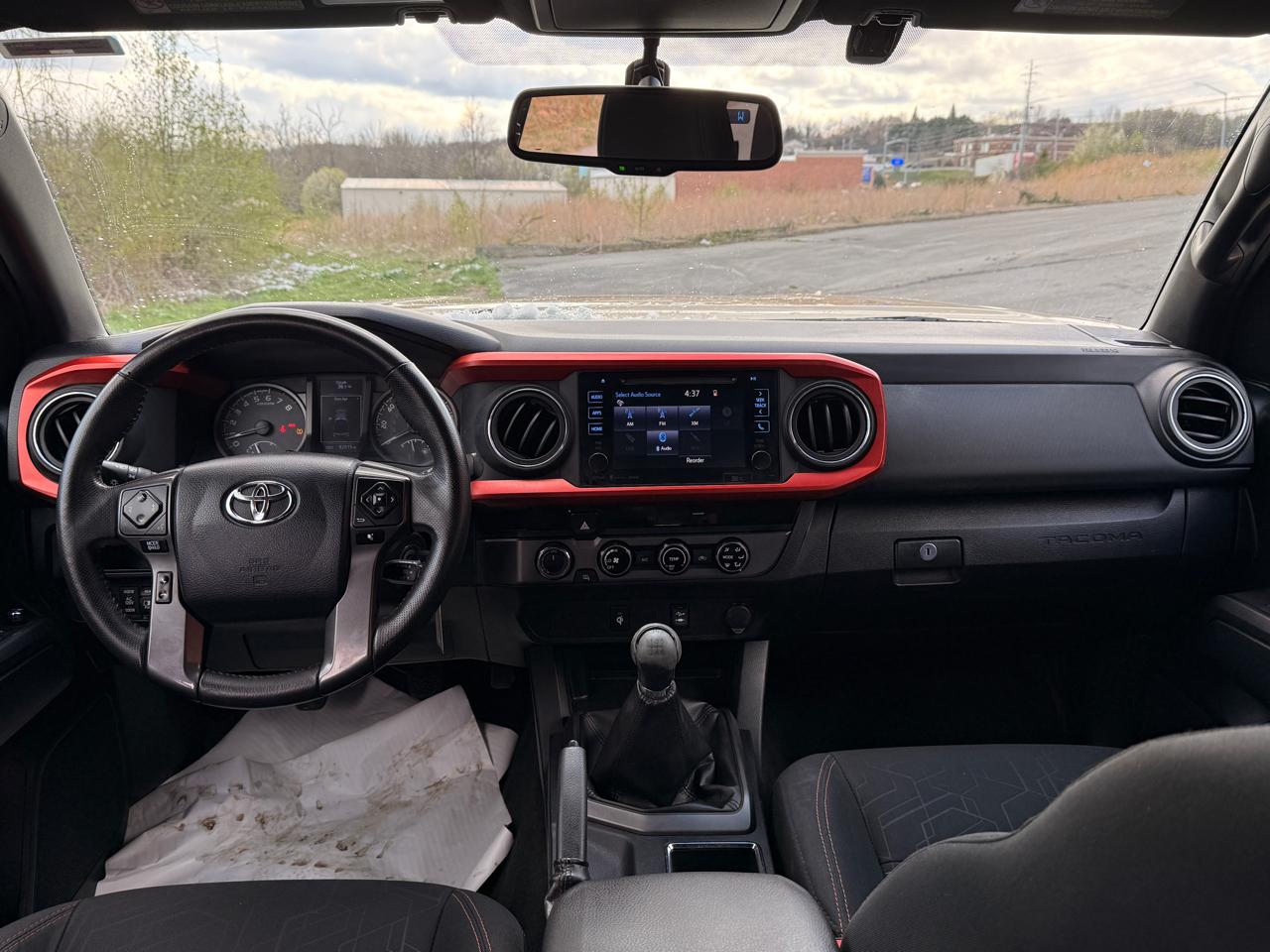 Toyota Tacoma TRD Off Road Double Cab 5' Bed V6 4x4 MT (Natl) 2017