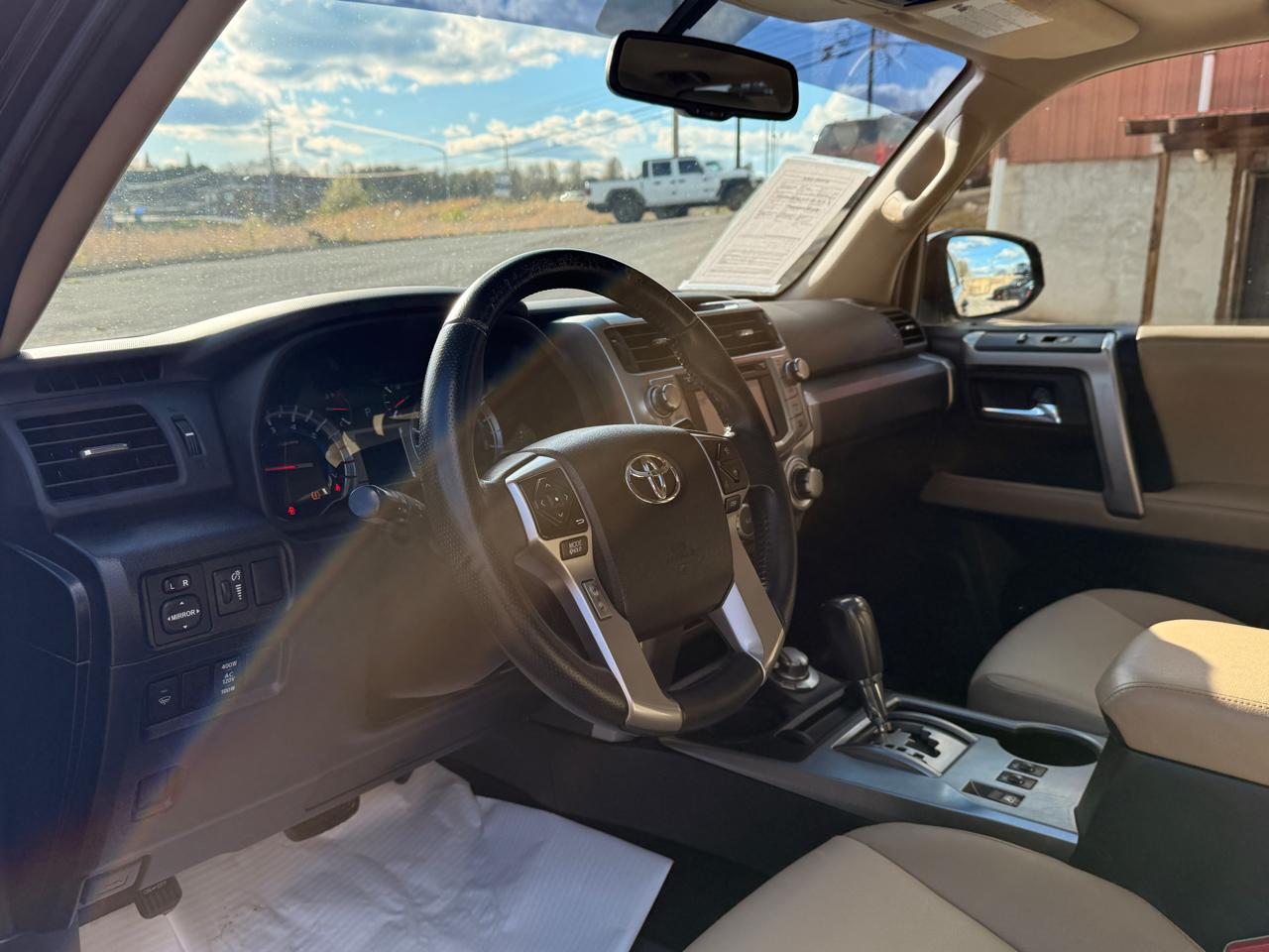 Toyota 4Runner 4WD 4dr V6 Trail Premium (Natl) 2016