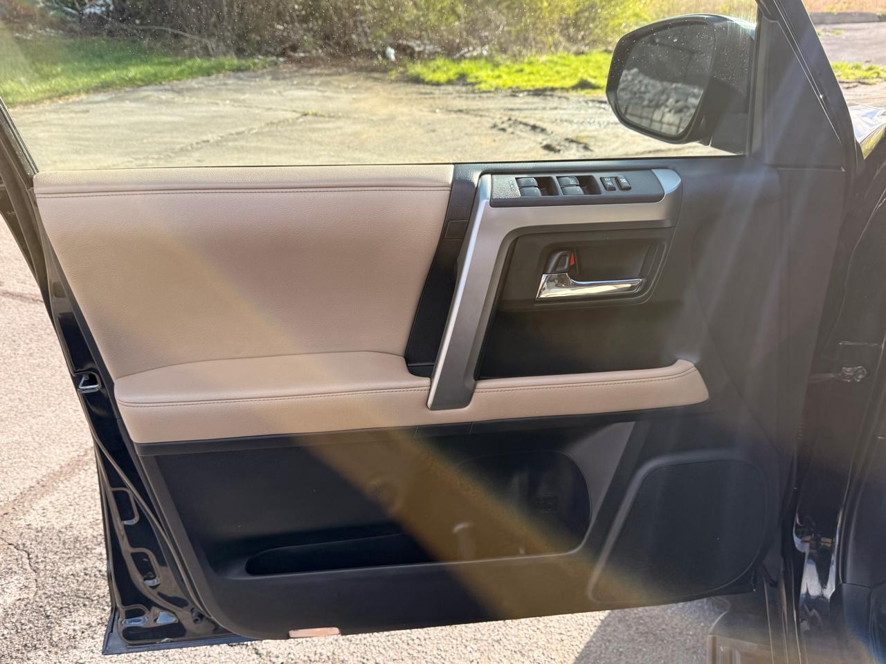 Toyota 4Runner 4WD 4dr V6 Trail Premium (Natl) 2016