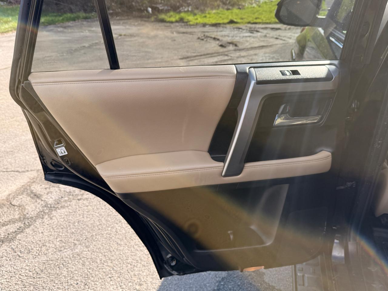 Toyota 4Runner 4WD 4dr V6 Trail Premium (Natl) 2016