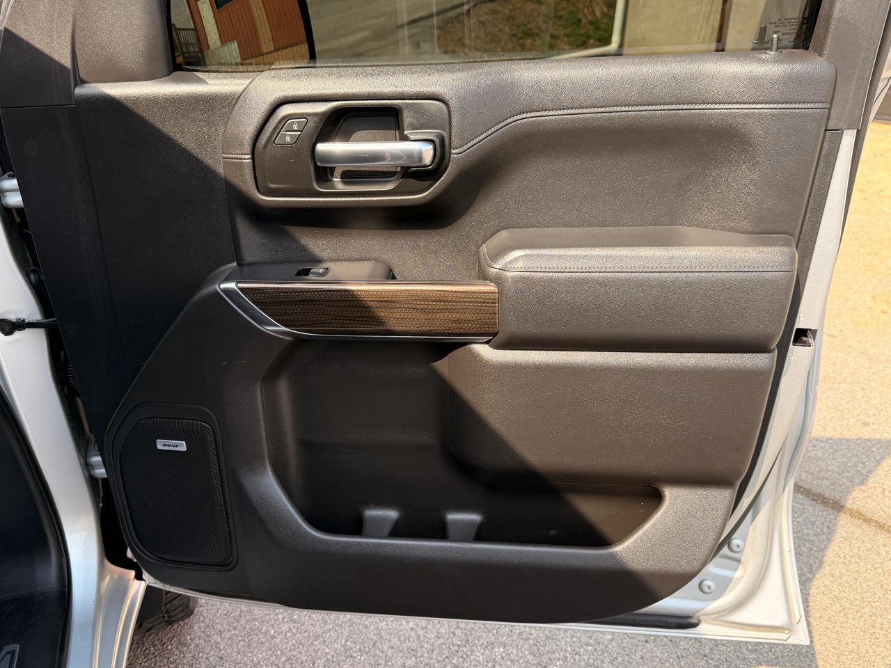 Chevrolet Silverado 1500 4WD Crew Cab 147" RST 2019