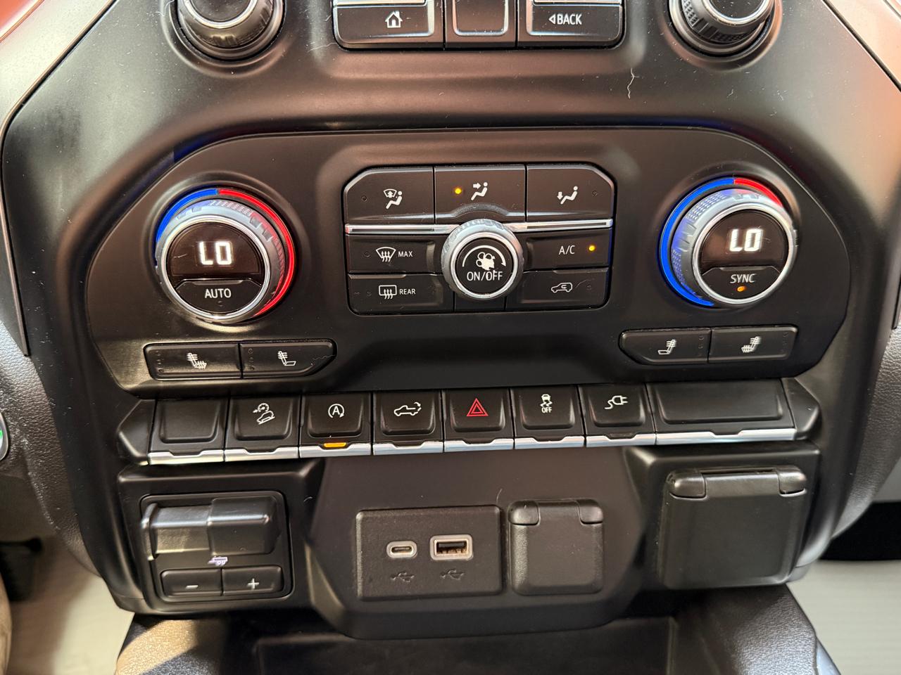 Chevrolet Silverado 1500 4WD Crew Cab 147" RST 2019