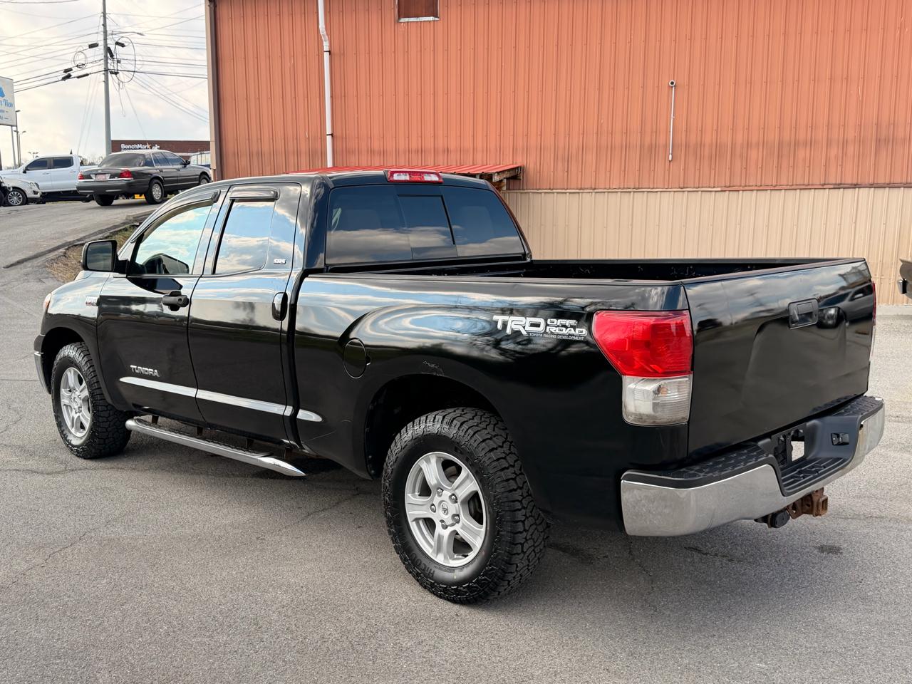 Toyota Tundra 4WD Truck Double Cab 5.7L V8 6-Spd AT (Natl) 2012