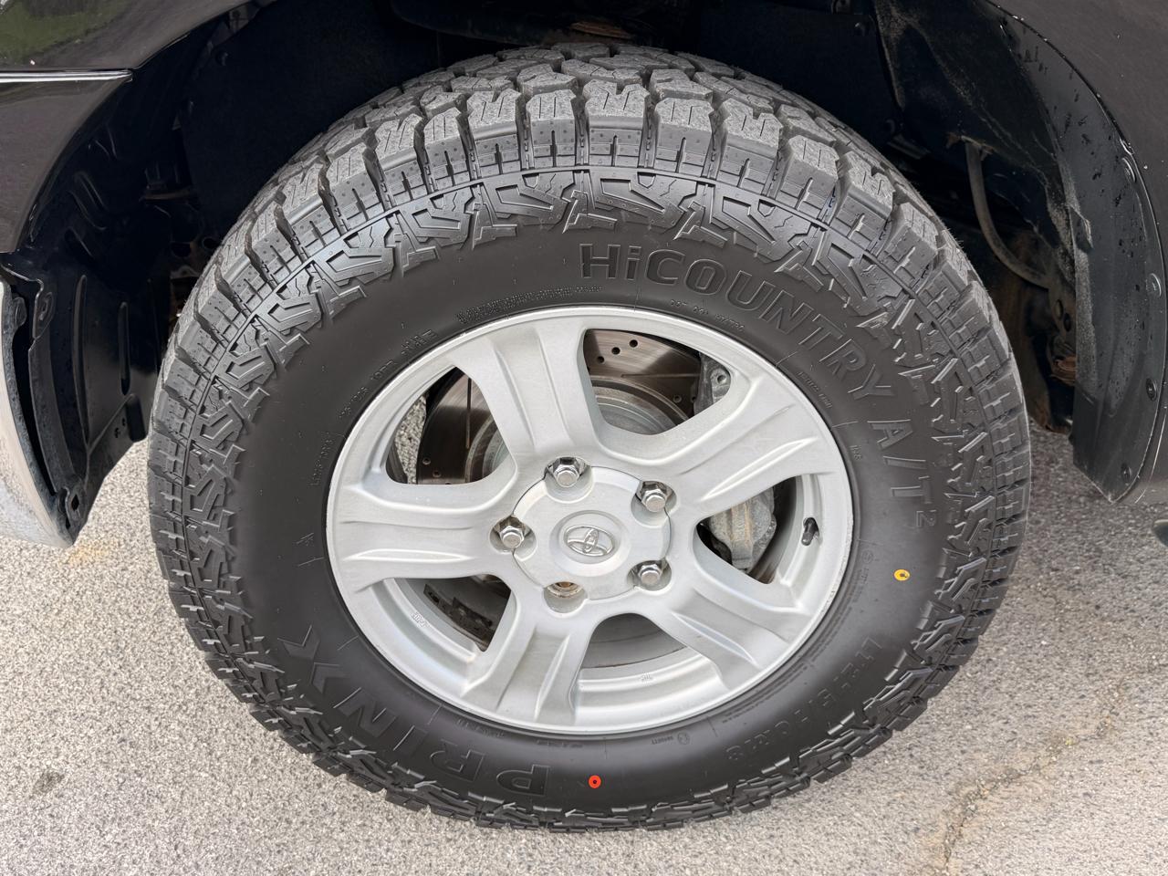 Toyota Tundra 4WD Truck Double Cab 5.7L V8 6-Spd AT (Natl) 2012