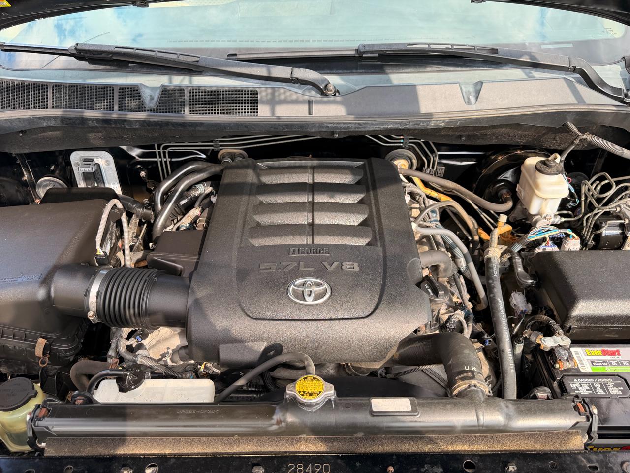 Toyota Tundra 4WD Truck Double Cab 5.7L V8 6-Spd AT (Natl) 2012