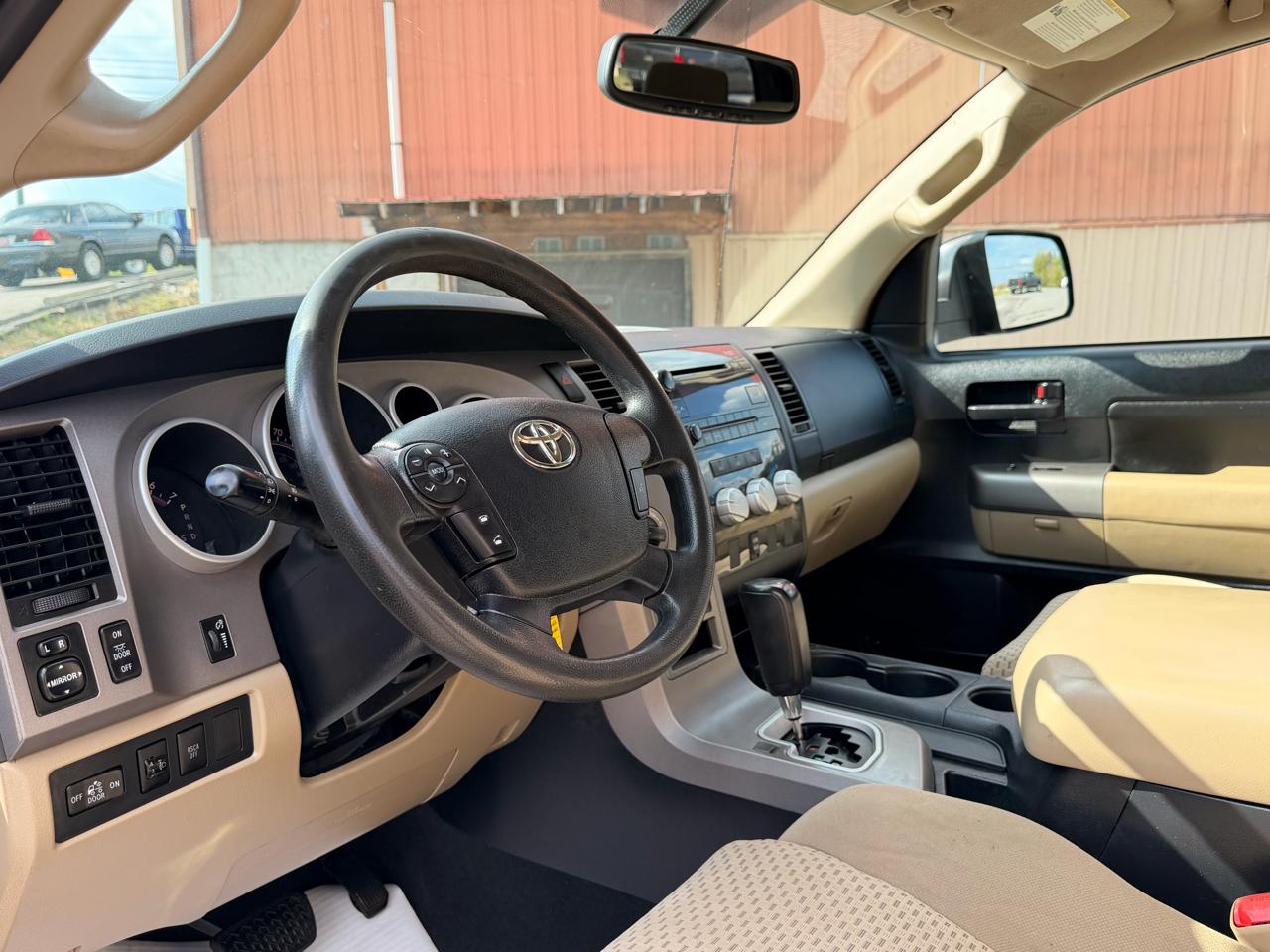 Toyota Tundra 4WD Truck Double Cab 5.7L V8 6-Spd AT (Natl) 2012