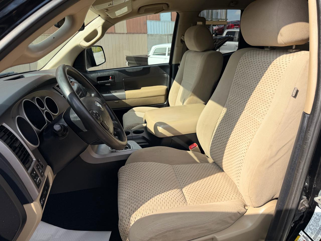 Toyota Tundra 4WD Truck Double Cab 5.7L V8 6-Spd AT (Natl) 2012