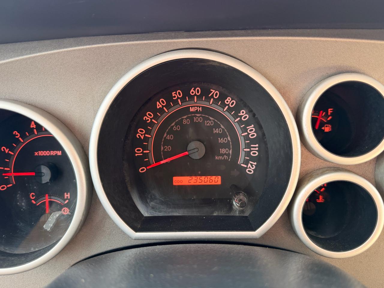 Toyota Tundra 4WD Truck Double Cab 5.7L V8 6-Spd AT (Natl) 2012