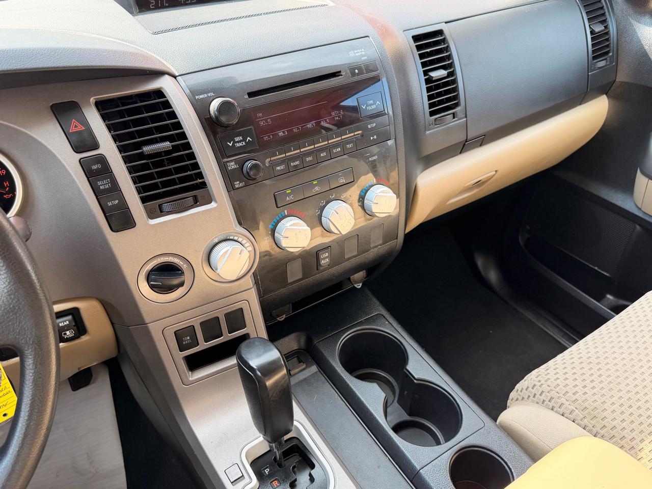 Toyota Tundra 4WD Truck Double Cab 5.7L V8 6-Spd AT (Natl) 2012